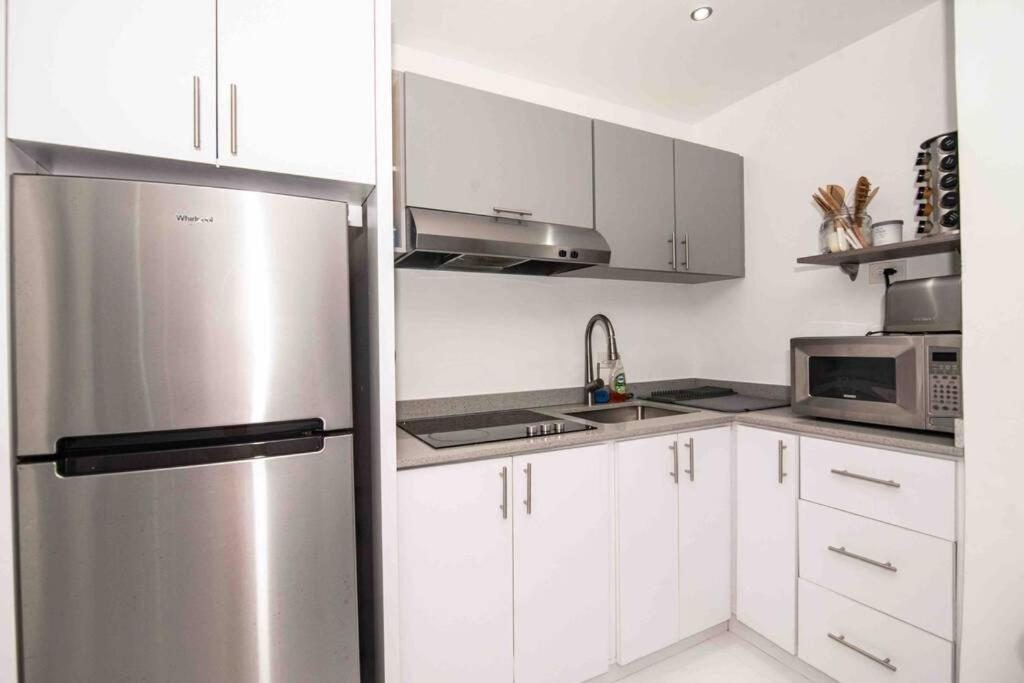 Apartament Modern 2Br With Kingbed In The Heart Of Isla Verde Strip San Juan Zewnętrze zdjęcie